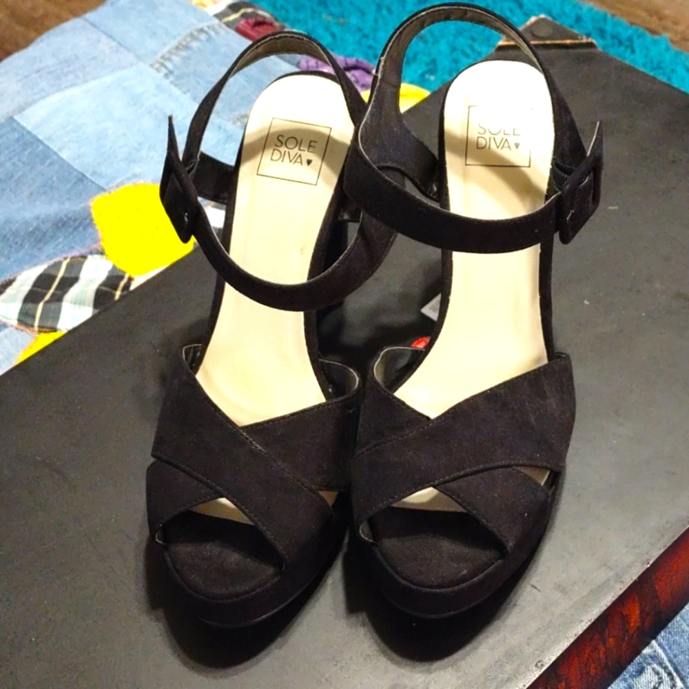 Wide width platform heels size 10w